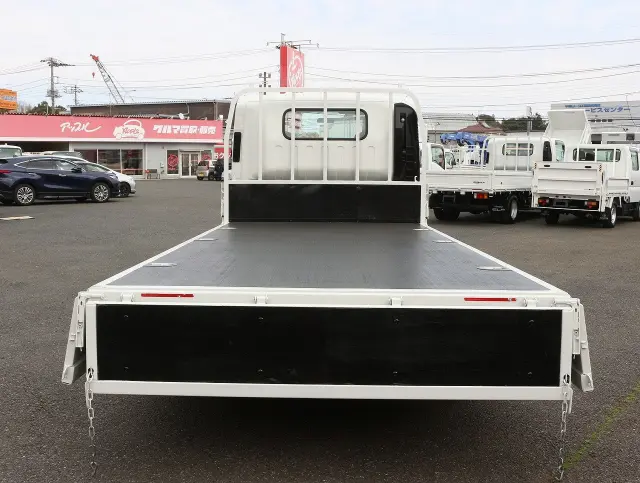 いすゞ エルフ 2RG-NPR88AR(2WD)の写真17