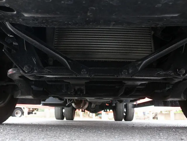 いすゞ エルフ 2RG-NPR88AR(2WD)の写真27