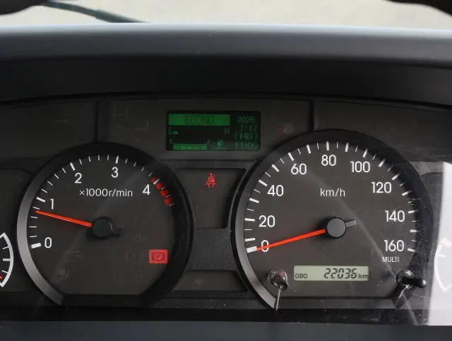 いすゞ エルフ 2RG-NPR88AR(2WD)の写真36