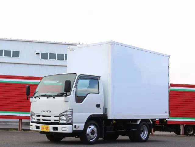 いすゞ エルフ TKG-NJS85AN(4WD)の写真1