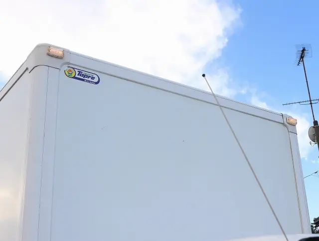 いすゞ エルフ TKG-NJS85AN(4WD)の写真9