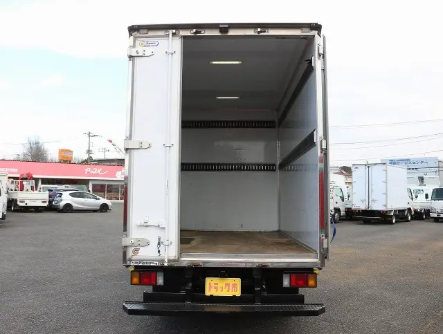 いすゞ エルフ TKG-NJS85AN(4WD)の写真13