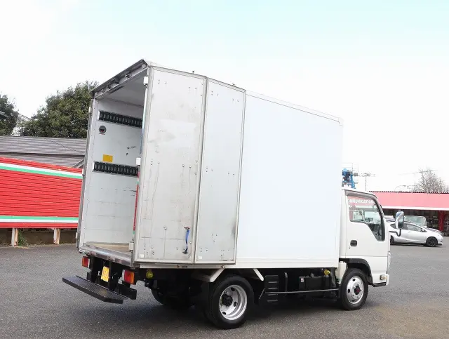 いすゞ エルフ TKG-NJS85AN(4WD)の写真15