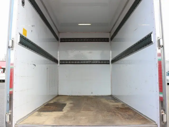 いすゞ エルフ TKG-NJS85AN(4WD)の写真17