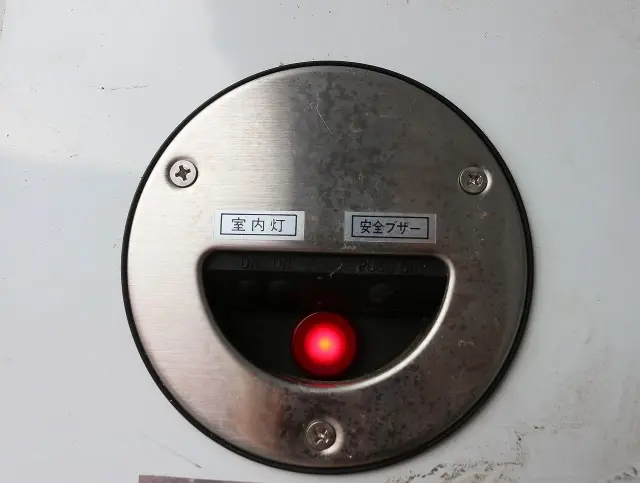 いすゞ エルフ TKG-NJS85AN(4WD)の写真21