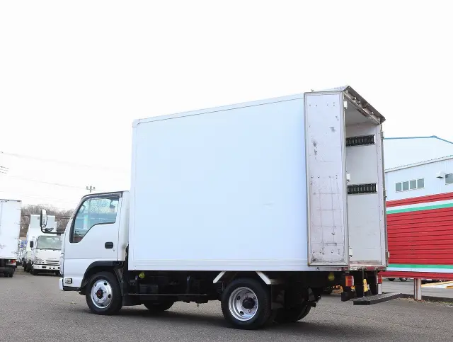 いすゞ エルフ TKG-NJS85AN(4WD)の写真22