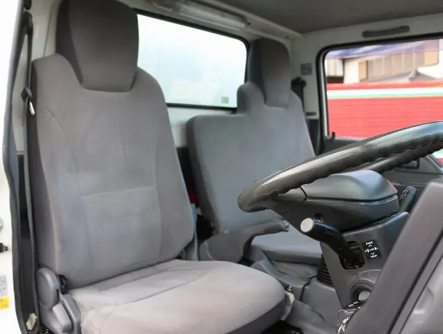 いすゞ エルフ TKG-NJS85AN(4WD)の写真38