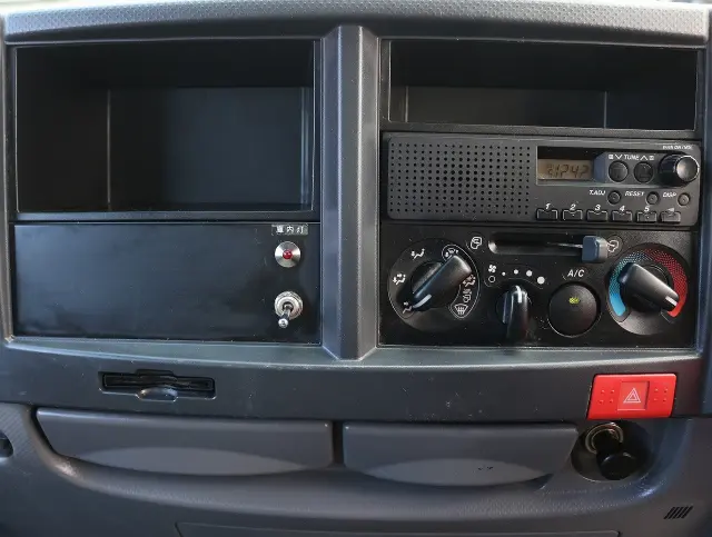 いすゞ エルフ TKG-NJS85AN(4WD)の写真42