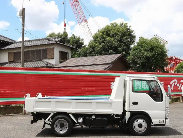 いすゞ エルフ TKG-NKR85AN(2WD)の写真5