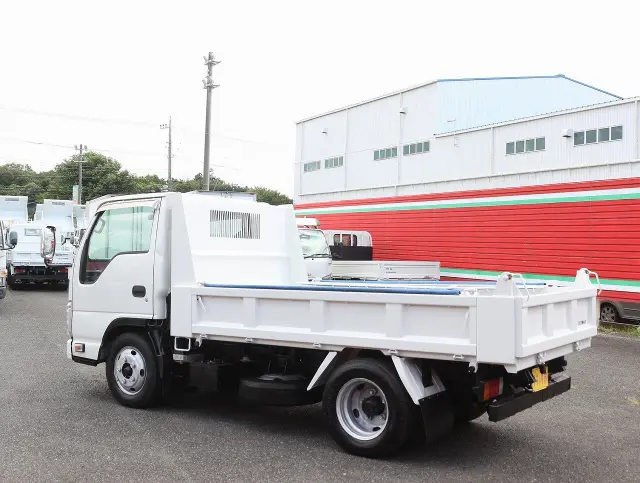 いすゞ エルフ TKG-NKR85AN(2WD)の写真8