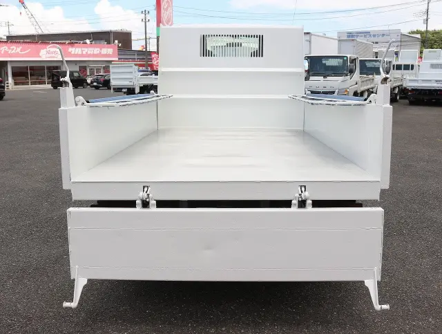 いすゞ エルフ TKG-NKR85AN(2WD)の写真10