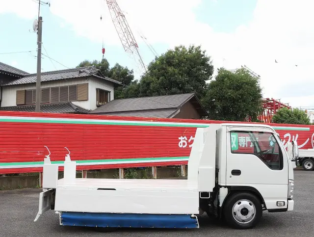 いすゞ エルフ TKG-NKR85AN(2WD)の写真13