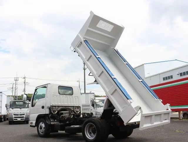 いすゞ エルフ TKG-NKR85AN(2WD)の写真22