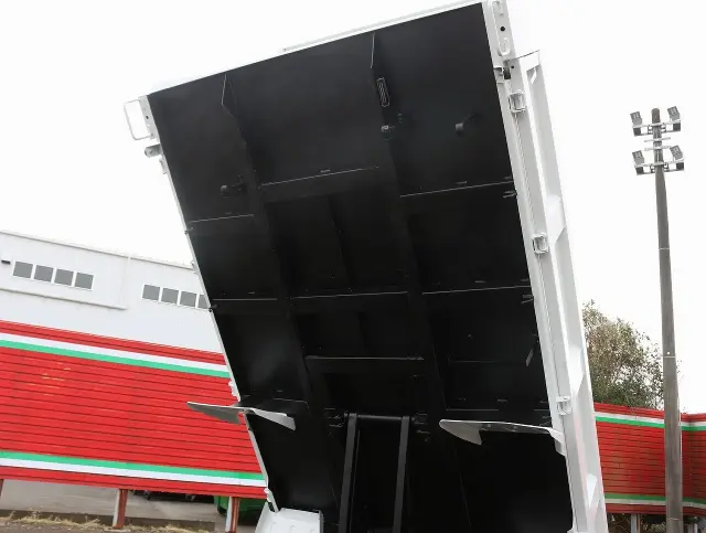 いすゞ エルフ 2RG-NKR88AD(2WD)の写真25