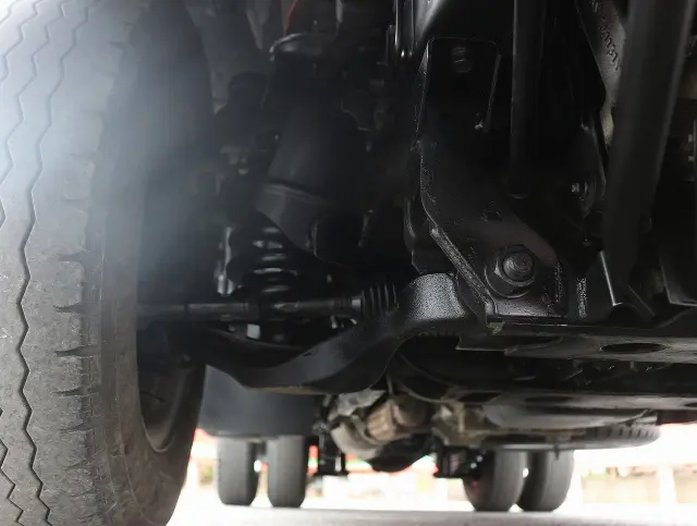 いすゞ エルフ 2RG-NKR88AD(2WD)の写真32