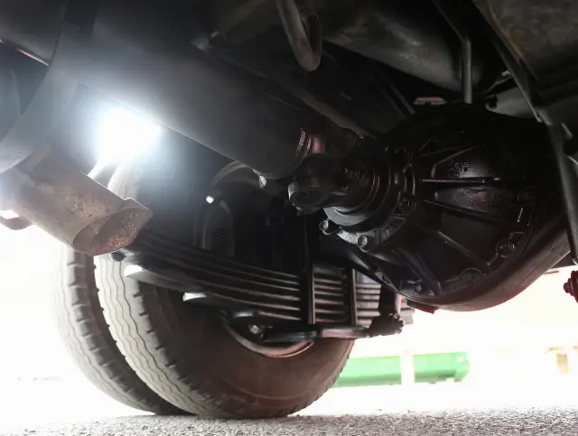 いすゞ エルフ 2RG-NKR88AD(2WD)の写真33