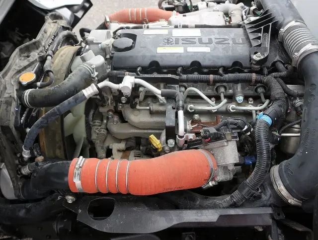 いすゞ エルフ 2RG-NKR88AD(2WD)の写真35