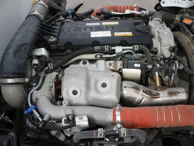 いすゞ エルフ 2RG-NKR88AD(2WD)の写真37