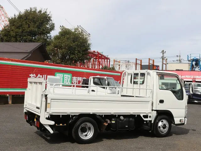 いすゞ エルフ TKG-NJR85A(2WD)の写真5