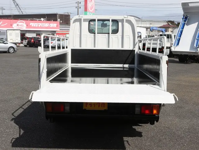 いすゞ エルフ TKG-NJR85A(2WD)の写真9