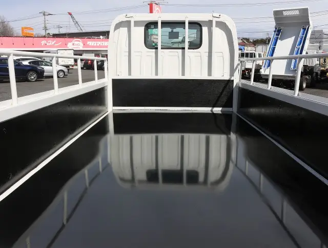 いすゞ エルフ TKG-NJR85A(2WD)の写真15