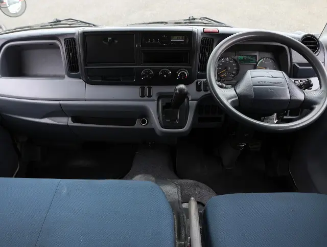 三菱 キャンター TKG-FBA20(2WD)の写真28