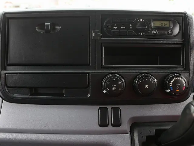 三菱 キャンター TKG-FBA20(2WD)の写真33