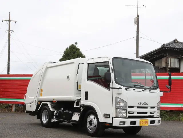 いすゞ エルフ BKG-NMR85AN(2WD)の写真3