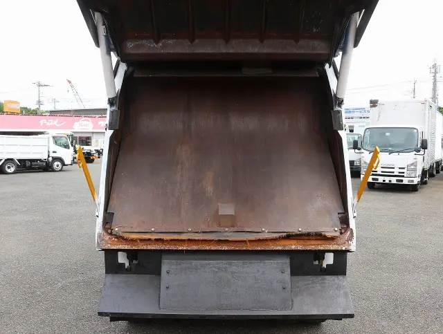 いすゞ エルフ BKG-NMR85AN(2WD)の写真27
