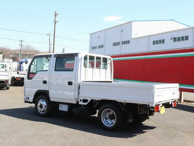 いすゞ エルフ TRG-NJS85A(4WD)の写真7