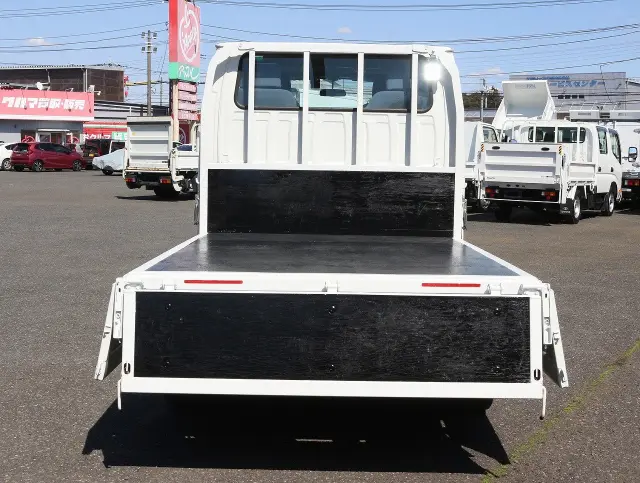 いすゞ エルフ TRG-NJS85A(4WD)の写真15