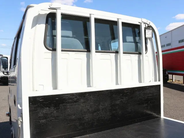 いすゞ エルフ TRG-NJS85A(4WD)の写真19