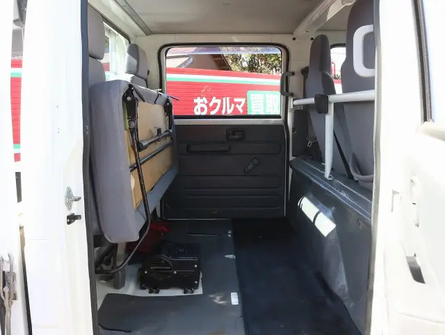 いすゞ エルフ TRG-NJS85A(4WD)の写真46