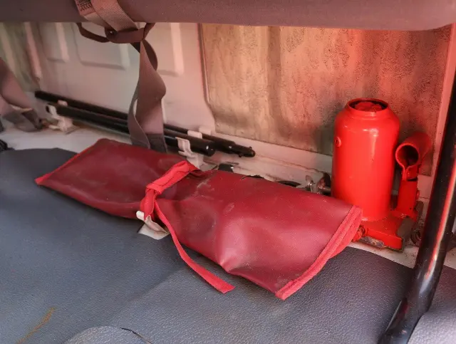 いすゞ エルフ TRG-NJS85A(4WD)の写真49