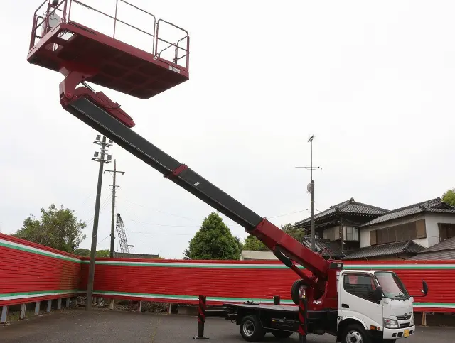 日野 デュトロ TKG-XZU650F(2WD)の写真32