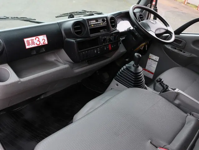 日野 デュトロ TKG-XZU650F(2WD)の写真47