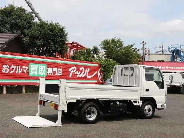 いすゞ エルフ TRG-NJR85A(2WD)の写真12