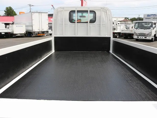 いすゞ エルフ TRG-NJR85A(2WD)の写真14