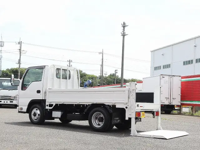 いすゞ エルフ TRG-NJR85A(2WD)の写真17