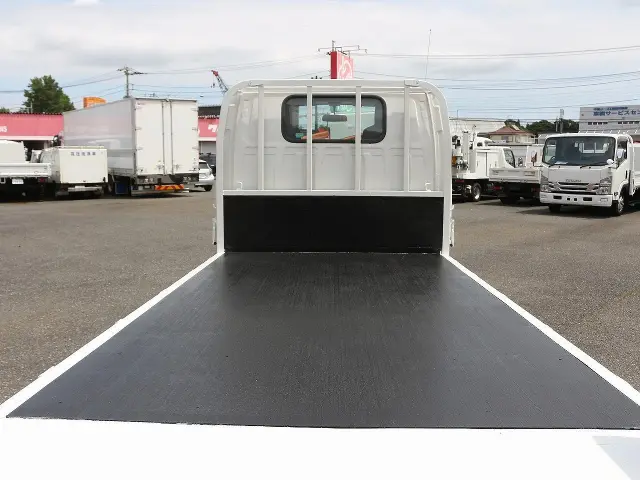 いすゞ エルフ TRG-NJR85A(2WD)の写真23