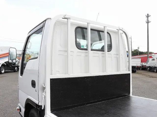 いすゞ エルフ TRG-NJR85A(2WD)の写真24