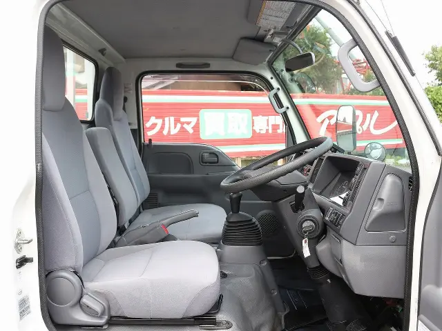 いすゞ エルフ TRG-NJR85A(2WD)の写真31