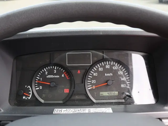 いすゞ エルフ TRG-NJR85A(2WD)の写真35