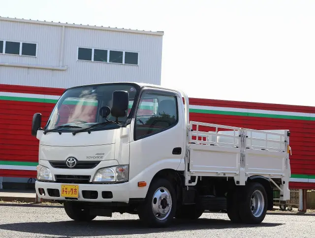 トヨタ トヨエース TKG-XZU675(4WD)の写真1