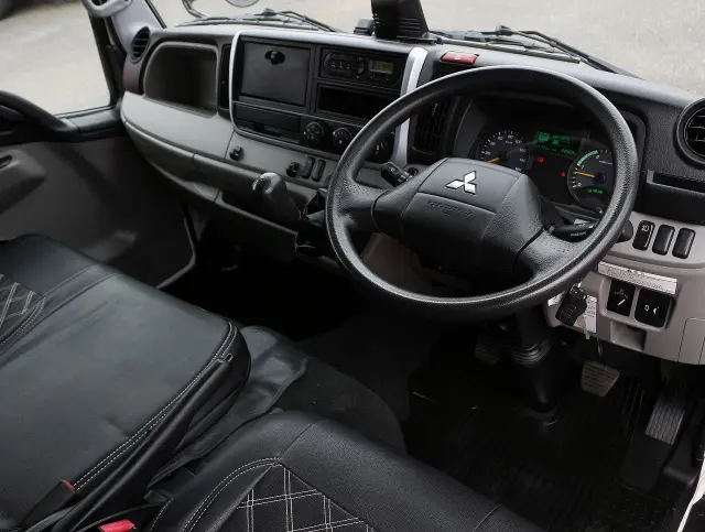 三菱 キャンター TPG-FBA20(2WD)の写真26