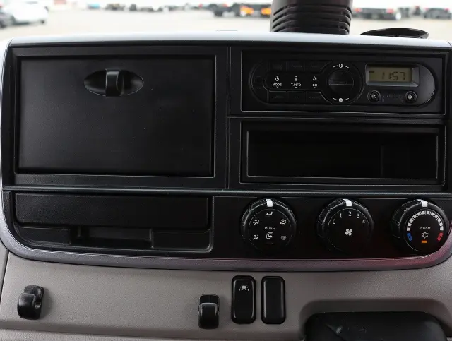 三菱 キャンター TPG-FBA20(2WD)の写真35