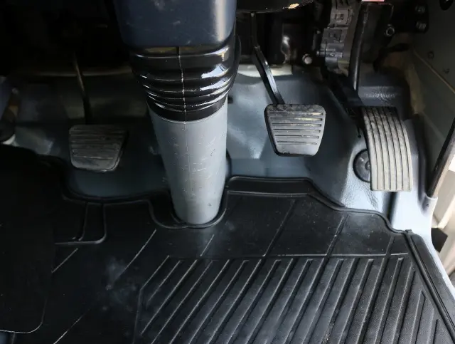 三菱 キャンター TKG-FBA30(2WD)の写真40