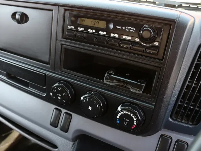 三菱 キャンター TKG-FBA30(2WD)の写真41