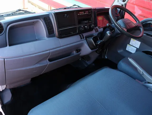三菱 キャンター TKG-FBA30(2WD)の写真31