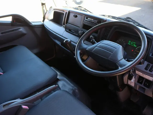 三菱 キャンター TKG-FBA30(2WD)の写真3